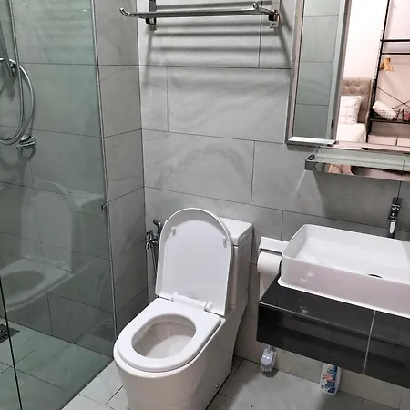 Sky Tree Serviced Apartment At Bukit Indah With Netflix Johor Bahru Exterior photo
