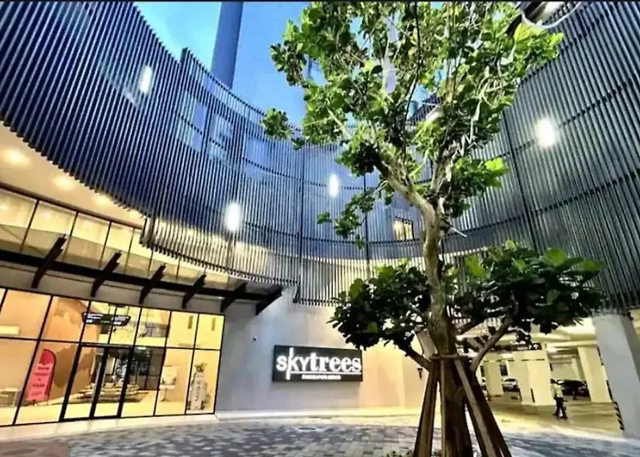 Sky Tree Serviced Apartment At Bukit Indah With Netflix