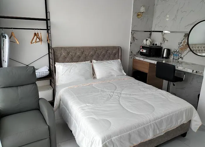 Sky Tree Serviced Apartment At Bukit Indah With Netflix