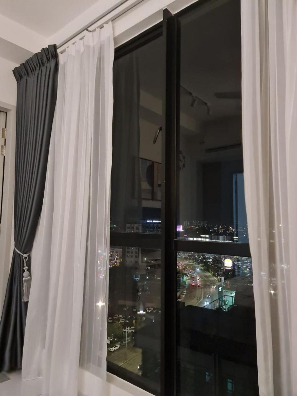 Sky Tree Serviced At Bukit Indah With Netflix * Johor Bahru