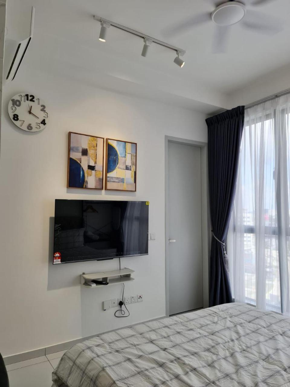 Sky Tree Serviced At Bukit Indah With Netflix Apartment *