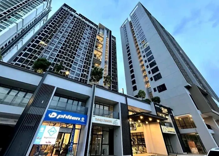 Sky Tree Serviced Apartment At Bukit Indah With Netflix